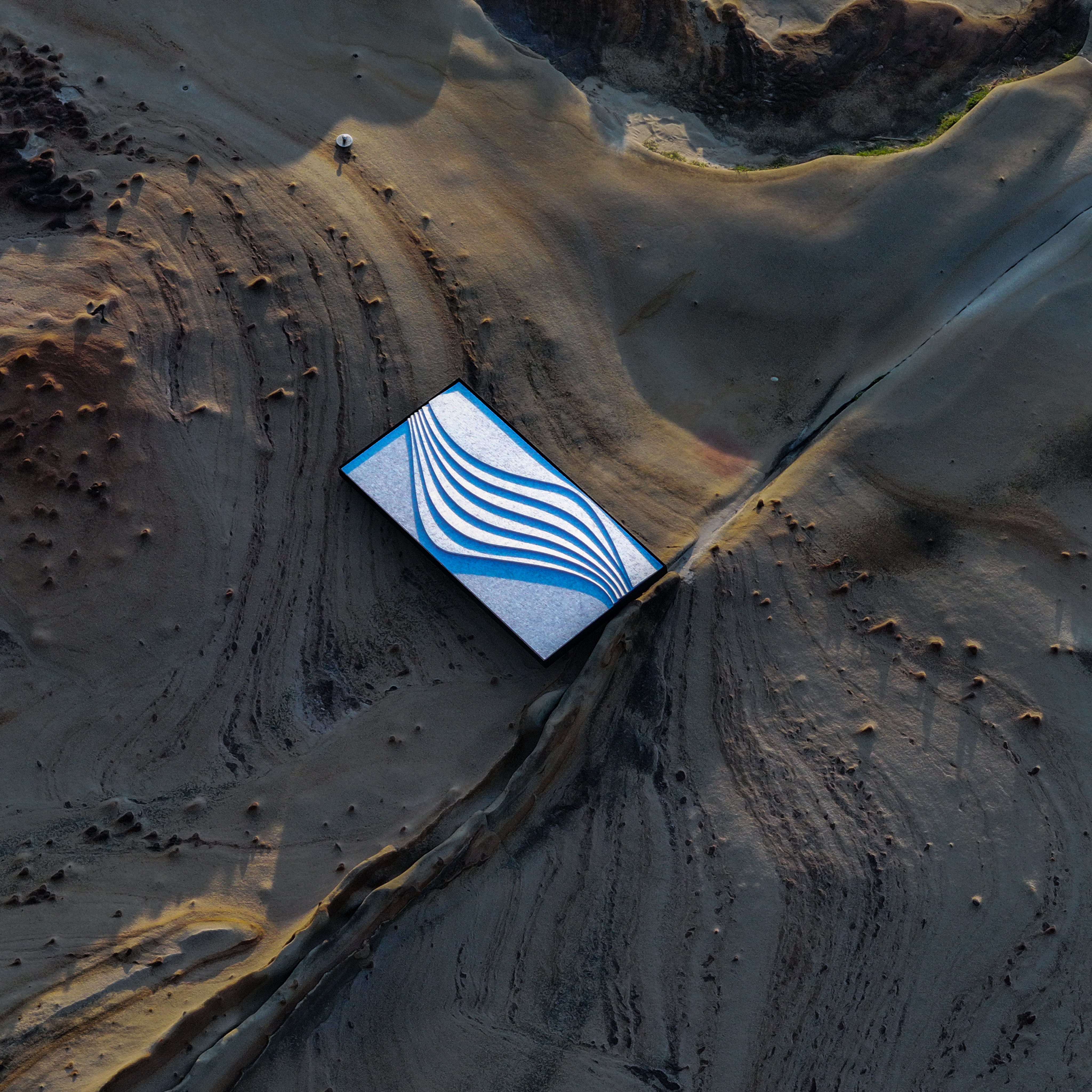 Surge Pro 2'x4' Acoustic Panel – Silver Nimbus with Air Gap