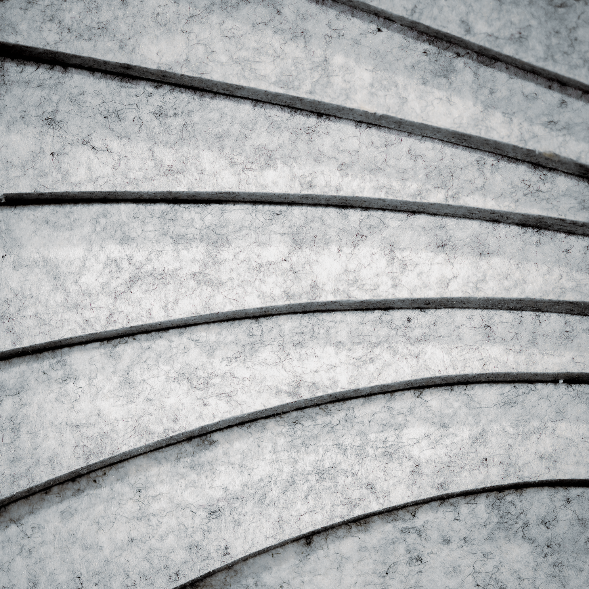 Surge Pro 2'x2' 吸音板 – Silver Nimbus,附 Air Gap