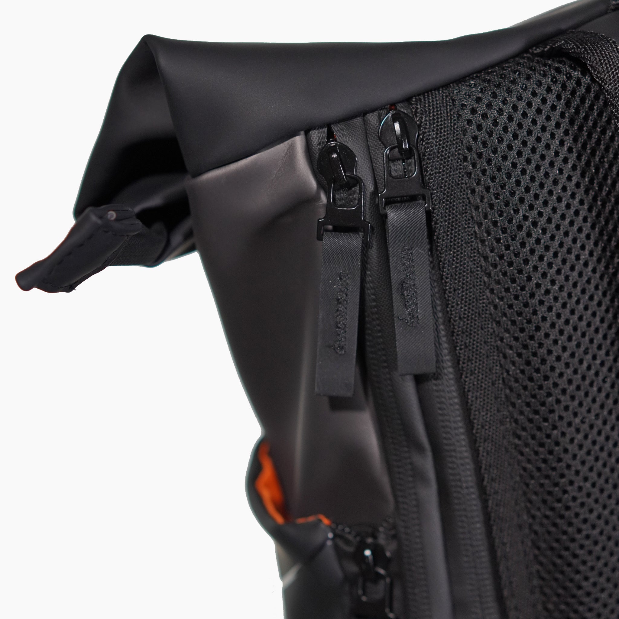 WAVE rolltop Backpack | water-resistant, laptop-ready, city-to-studio carry