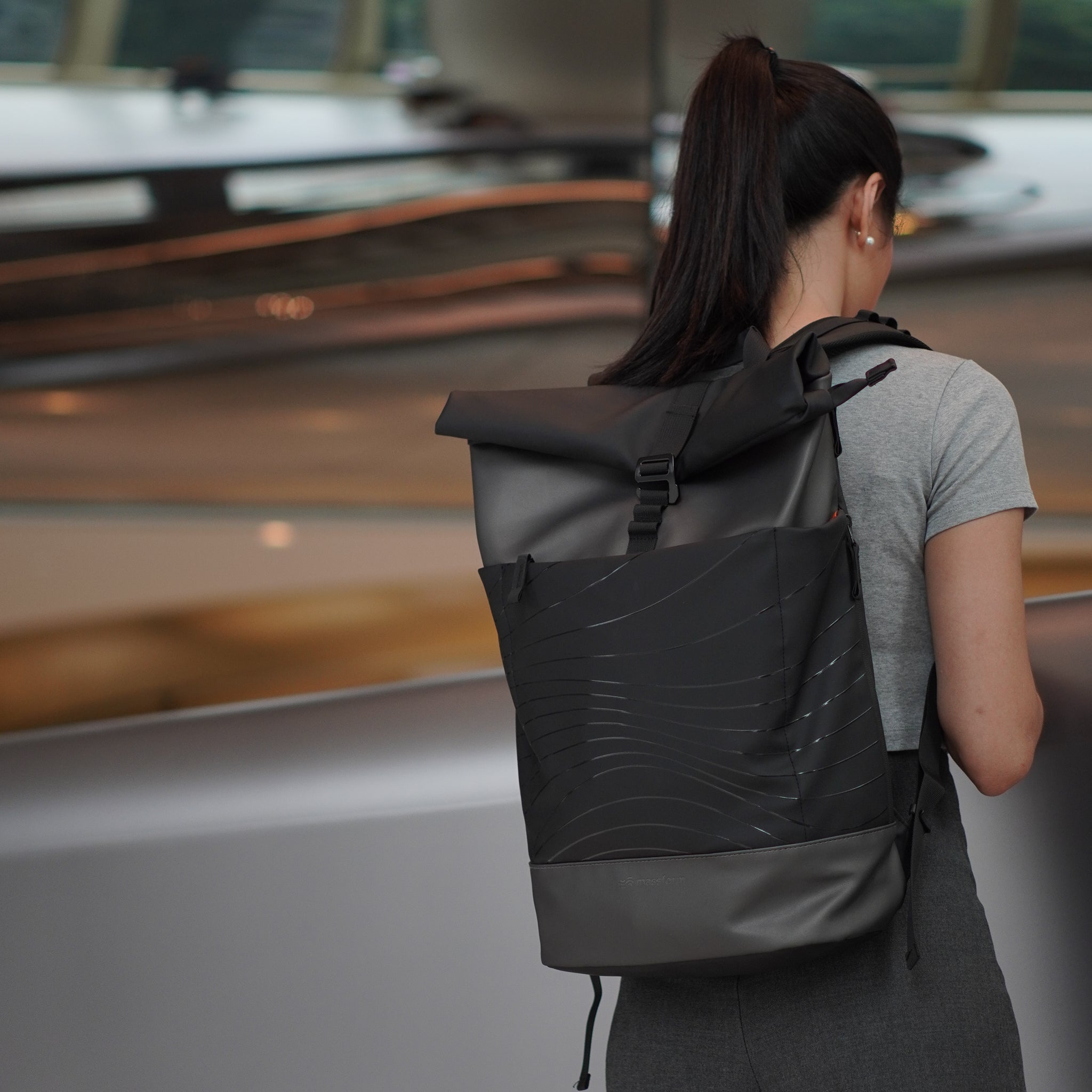 WAVE rolltop 背包 (禮品)