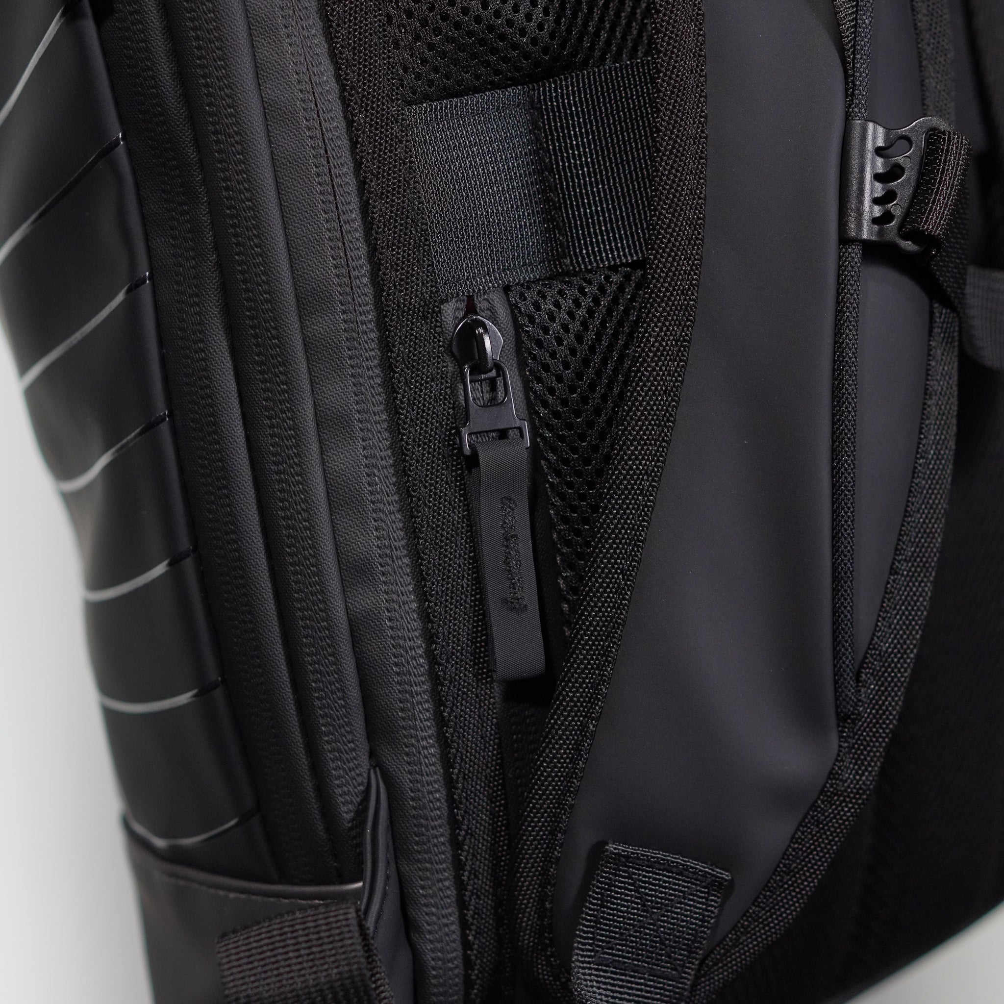 WAVE rolltop 背包 (禮品)